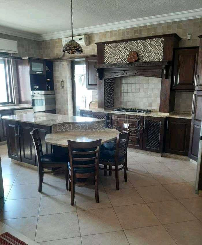 شقة في عمان حي الكرسي شقة طابق اخير للبيع - 259,000 دأ - صورة 1