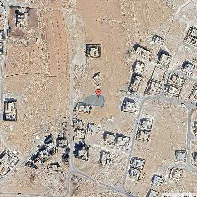 أرض في الرصيفة/ حي جعفر الطيار - تبعد 400م عن مسجد الرحمن - 22,000 دأ - صورة 1