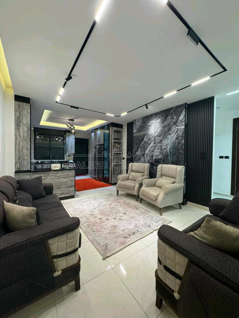 فيلا/منزل في جرينه الشرقيه - 123,000 دأ - صورة 1