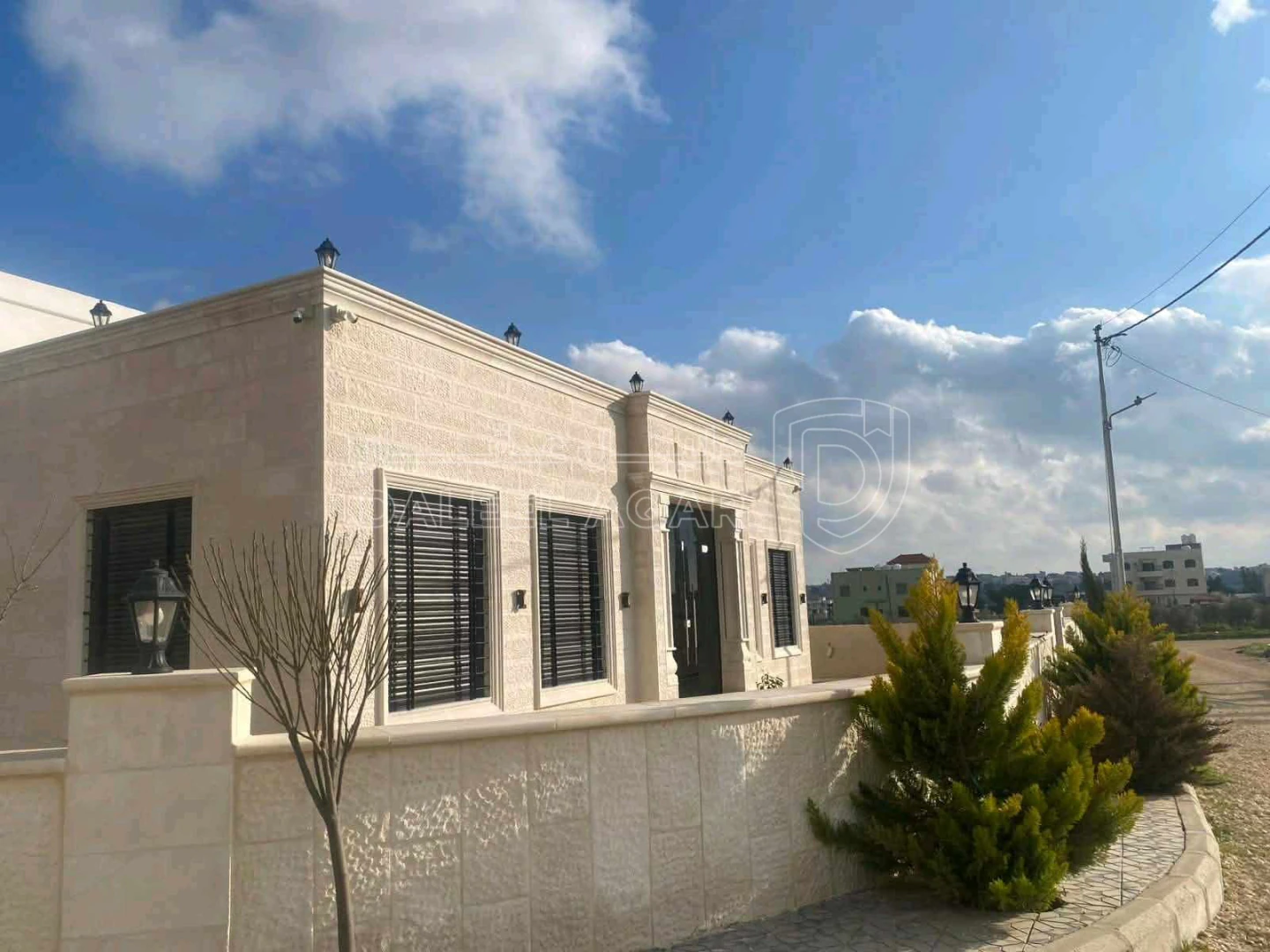 فيلا/منزل في جرينه الشرقيه - 123,000 دأ - صورة 1