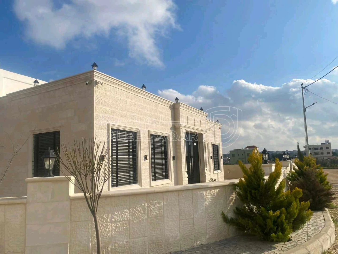 فيلا/منزل في جرينه الشرقيه - 123,000 دأ - صورة 1