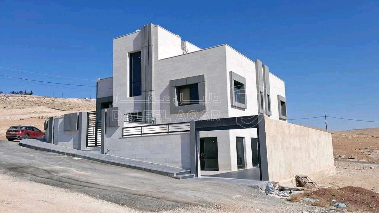 فيلا/منزل في شفابدران بالقرب من مزارع مهيار  - 270,000 دأ - صورة 1