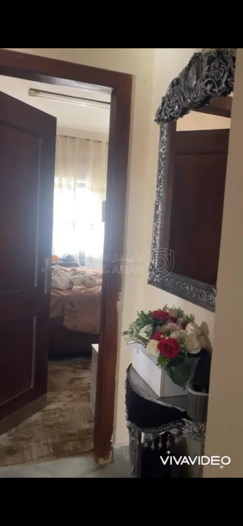 شقة في بالقرب من مسجد مصعب بن عمير - 65,000 دأ - صورة 1