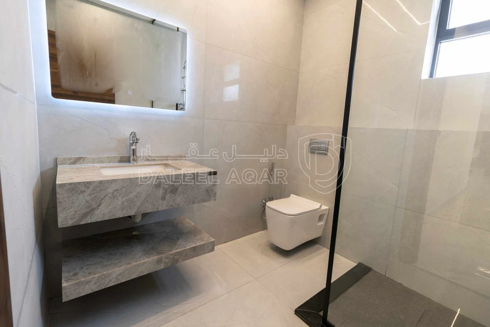 شقة في البنيات خلف الحرية مول - 92,000 دأ - صورة 1