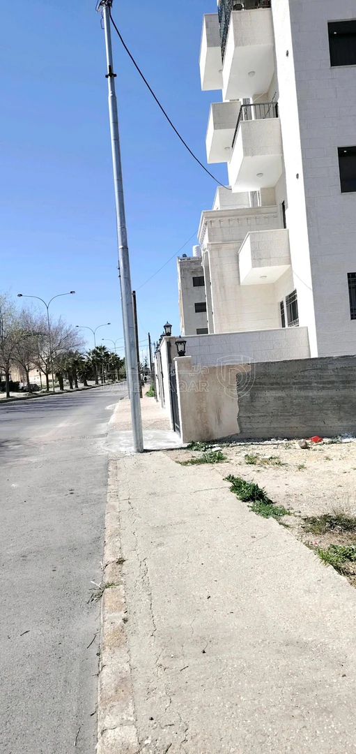 شقة في عمان دوار الزهور  - 65,000 دأ - صورة 3