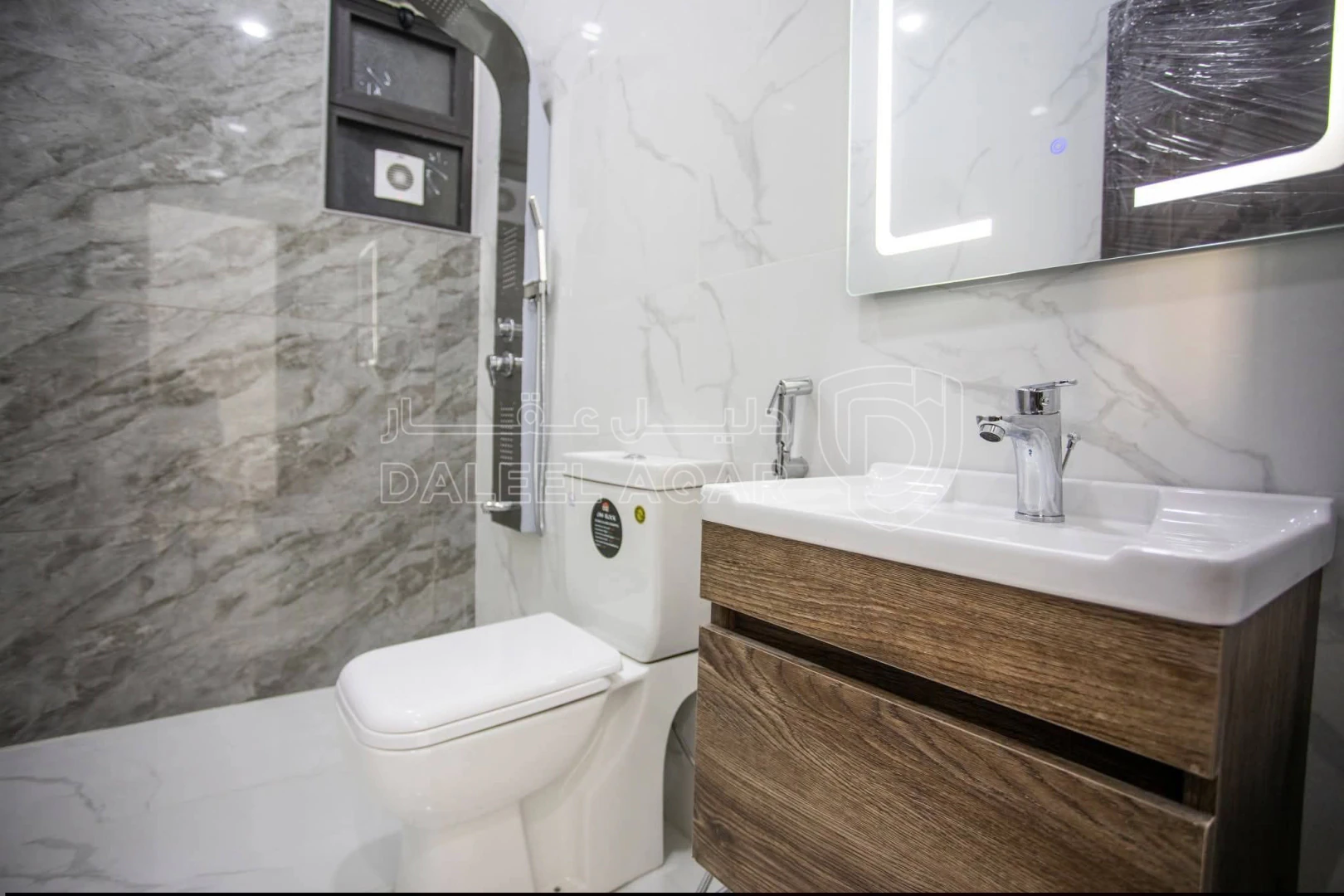 شقة في ابو علندا ضاحيه الفاروق  - 55,000 دأ - صورة 1