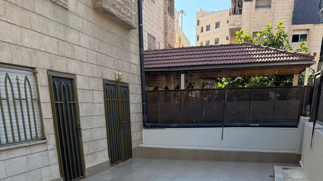 شقة في دوار صويلح مقابل سامح مول - 38,000 دأ - صورة NaN