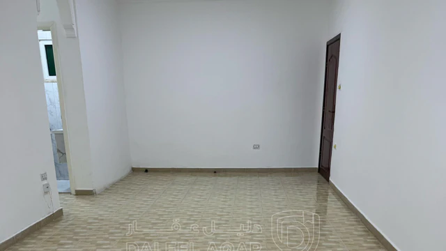 شقة في دوار صويلح مقابل سامح مول - 38,000 دأ - صورة NaN