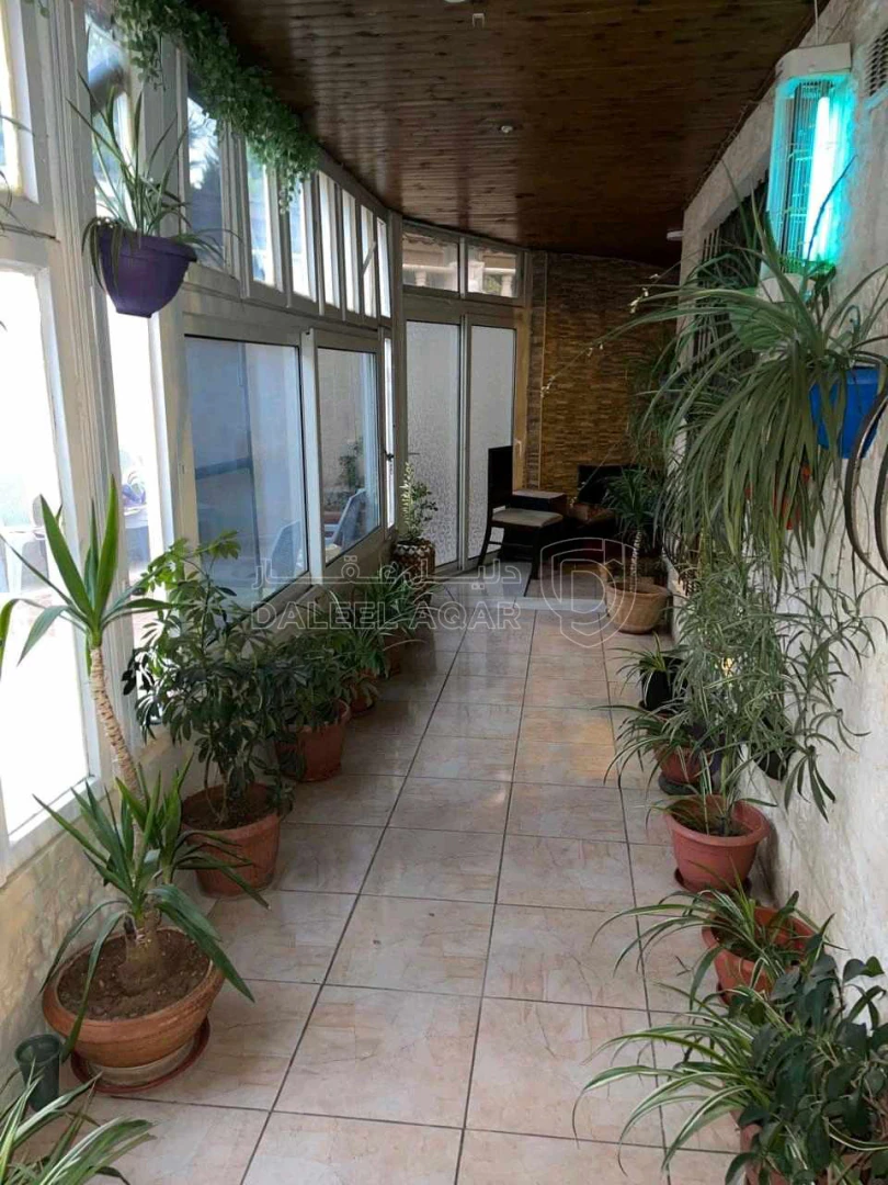 شقة في ضاحية الرشيد بالقرب من نادي ضباط الدفاع المدني  - 85,000 دأ - صورة 1