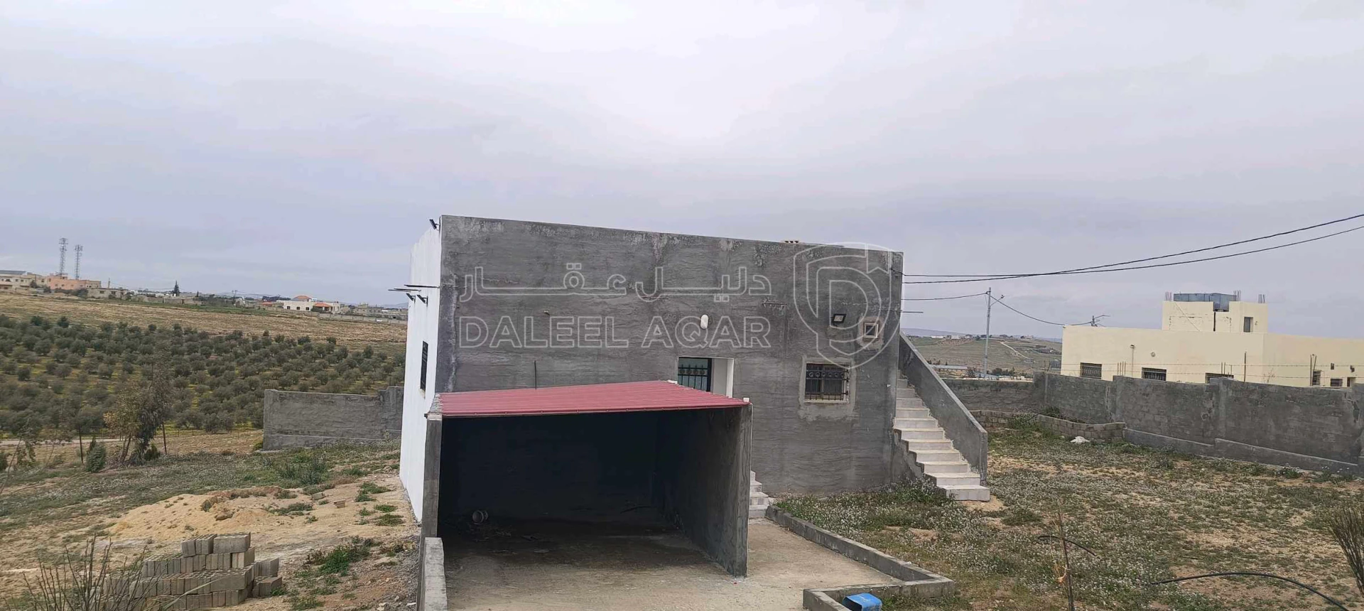 أرض في الطفيلة العيص صويميح - 50,000 دأ - صورة 1