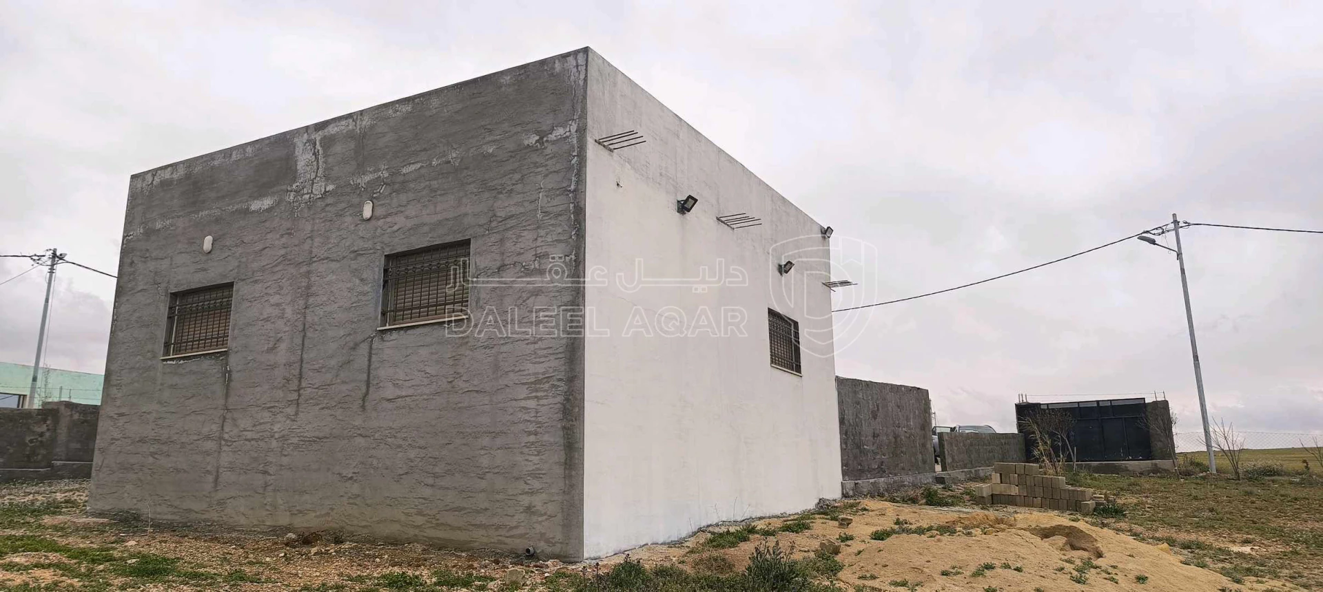 أرض في الطفيلة العيص صويميح - 50,000 دأ - صورة 1