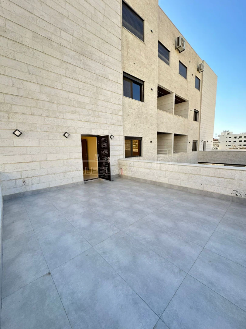 شقة في تبعد 2.5 كم عن شارع المطار - 57,000 دأ - صورة 1
