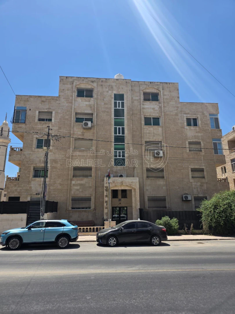 شقة في الجبيهة ش.الرضوان/مسجد الحاج عبد الكريم السكافي - 63,400 دأ - صورة 1