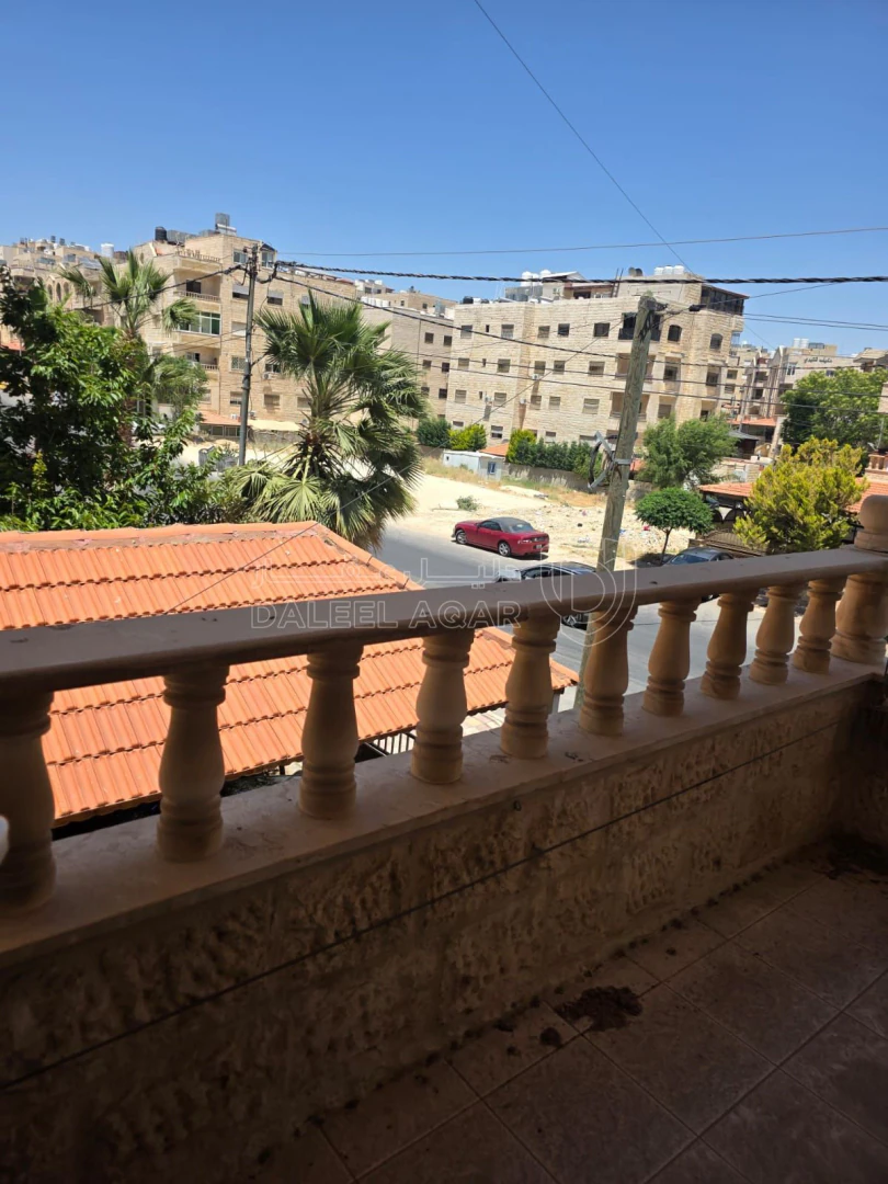 شقة في الجبيهة ش.الرضوان/مسجد الحاج عبد الكريم السكافي - 63,400 دأ - صورة 1