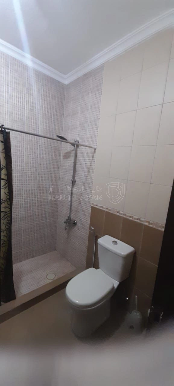 شقة في مطعم الرملة ( للفلافل والحمص ) - 35,000 دأ - صورة 1