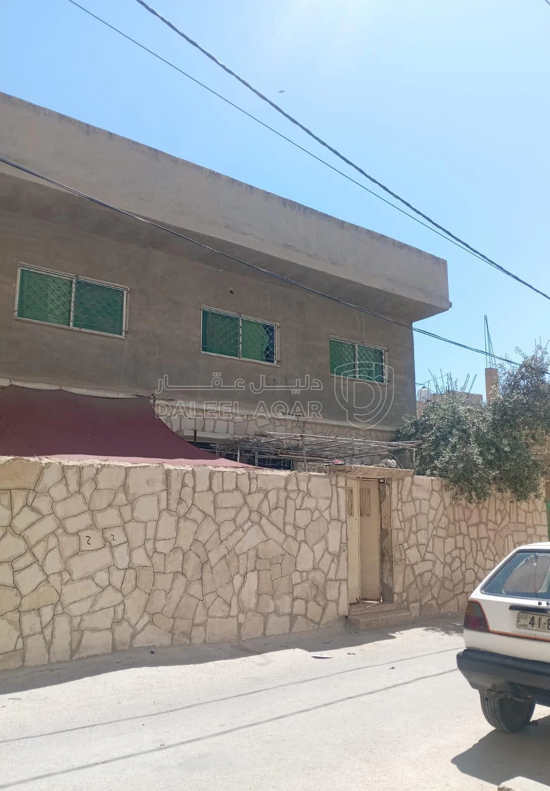 فيلا/منزل في الزرقاء حي الحسين  - 43,000 دأ - صورة 3