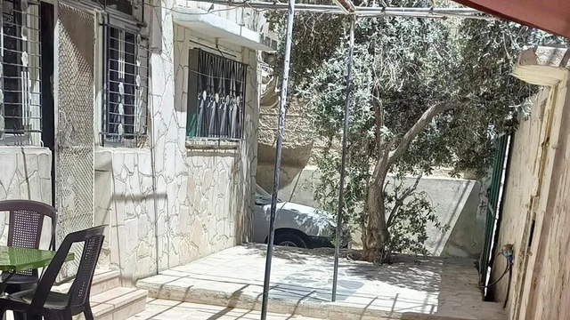 فيلا/منزل في الزرقاء حي الحسين  - 43,000 دأ - صورة NaN