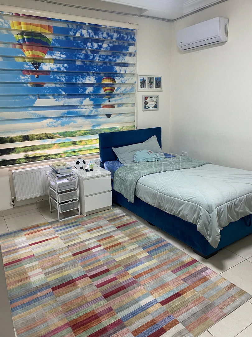 شقة في ام السماق شارع ميرزا وصفي  - 135,000 دأ - صورة 1