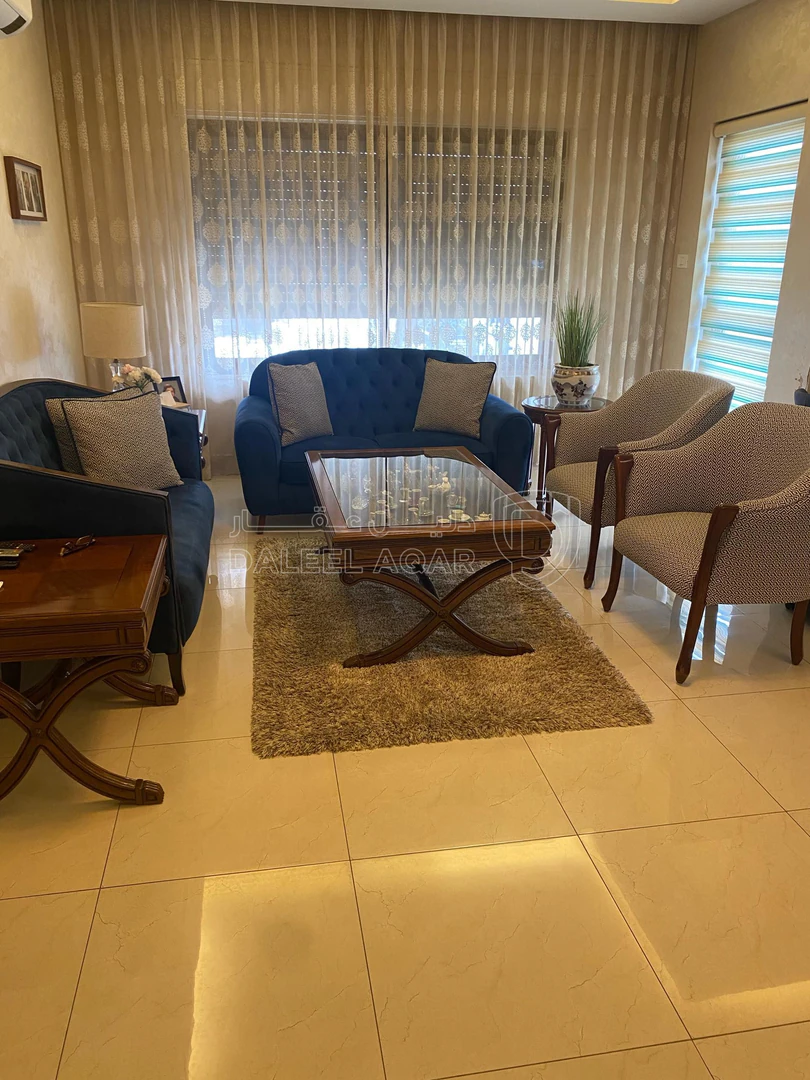 شقة في ام السماق شارع ميرزا وصفي  - 135,000 دأ - صورة 1