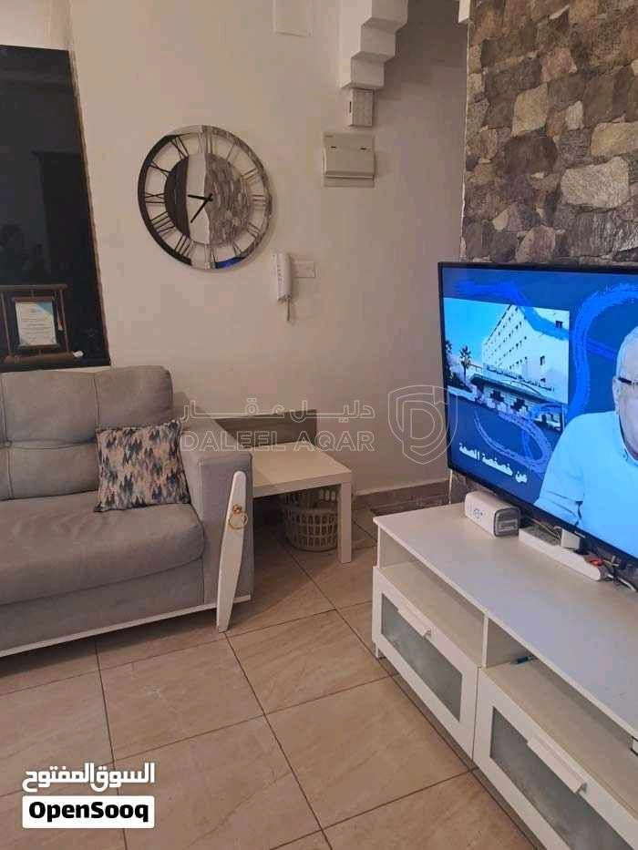 شقة في المدينة الرياضية شارع يزيد بن اسد  - 65,000 دأ - صورة 1
