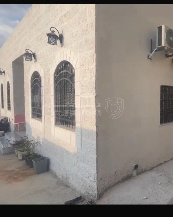 فيلا/منزل في عمان المستنده - 95,000 دأ - صورة 1
