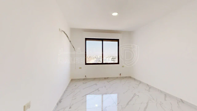 شقة - Abdoun corridor - 135000 دأ