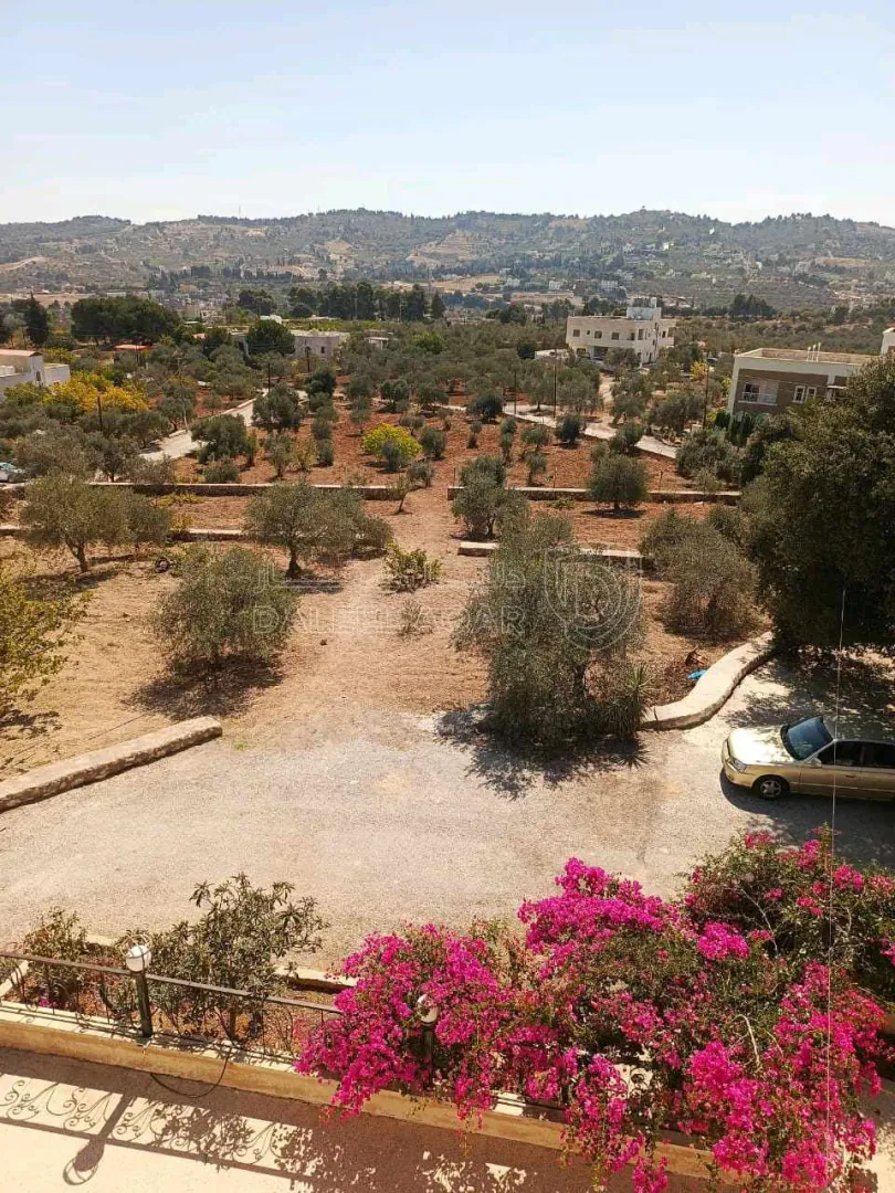أرض في السلط/ زي. شارع أديب الكايد قرب مسجد علي البشير - 800,000 دأ - صورة 1