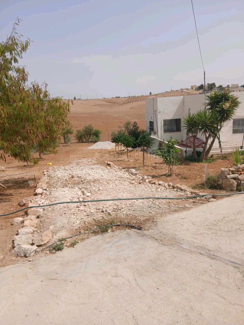 أرض في مأدبا دليلة الحمايدة  - 140,000 دأ - صورة 1