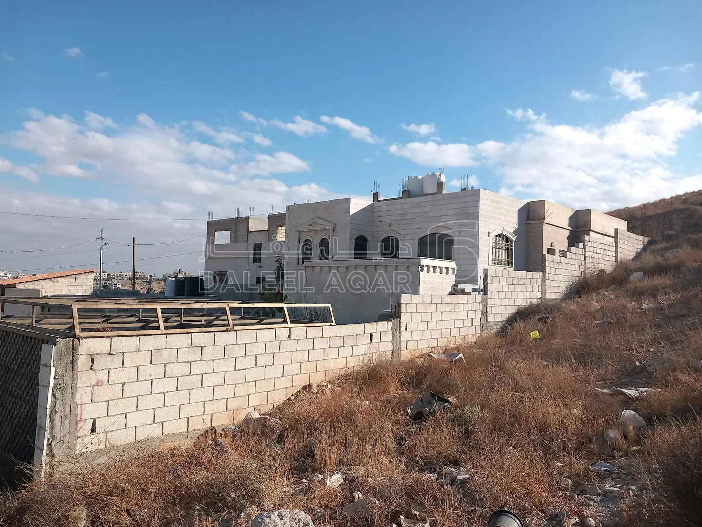 فيلا/منزل في الزرقاء شومر اسكان المهندسين - 85,000 دأ - صورة 1