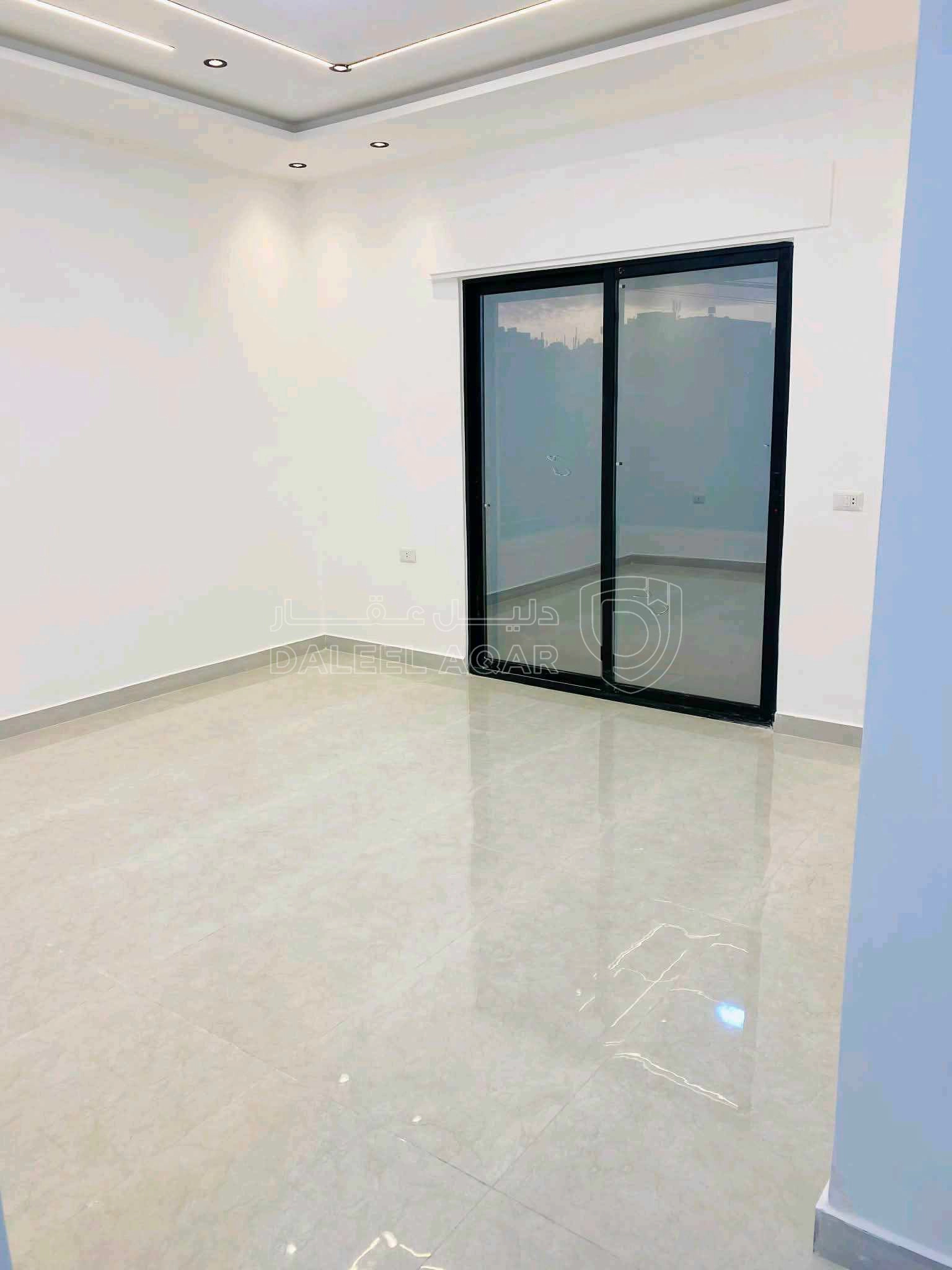 شقة في عمان البنيات مقابل مدارس الحصاد - 65,000 دأ - صورة 1
