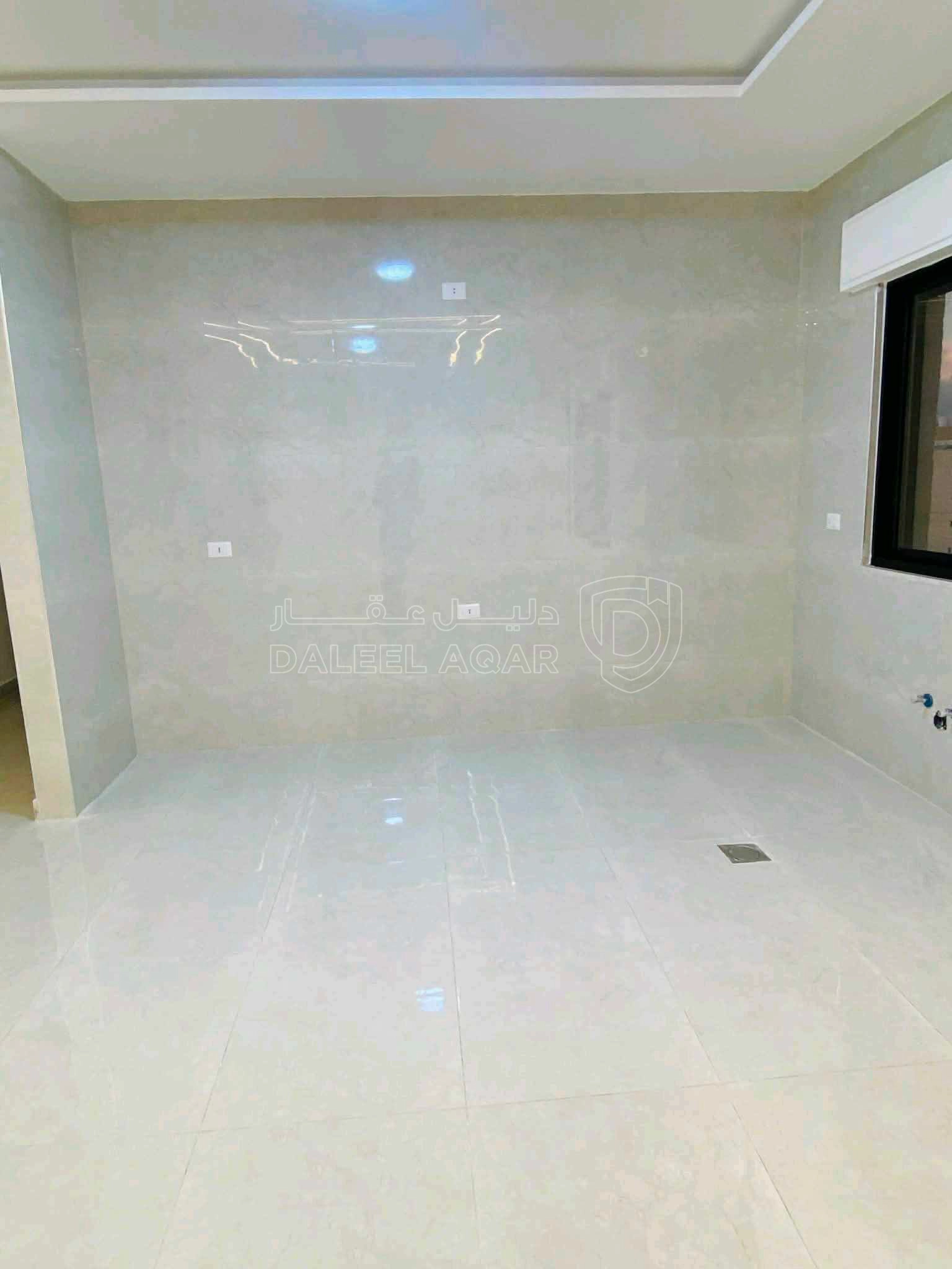 شقة في عمان البنيات مقابل مدارس الحصاد - 65,000 دأ - صورة 1