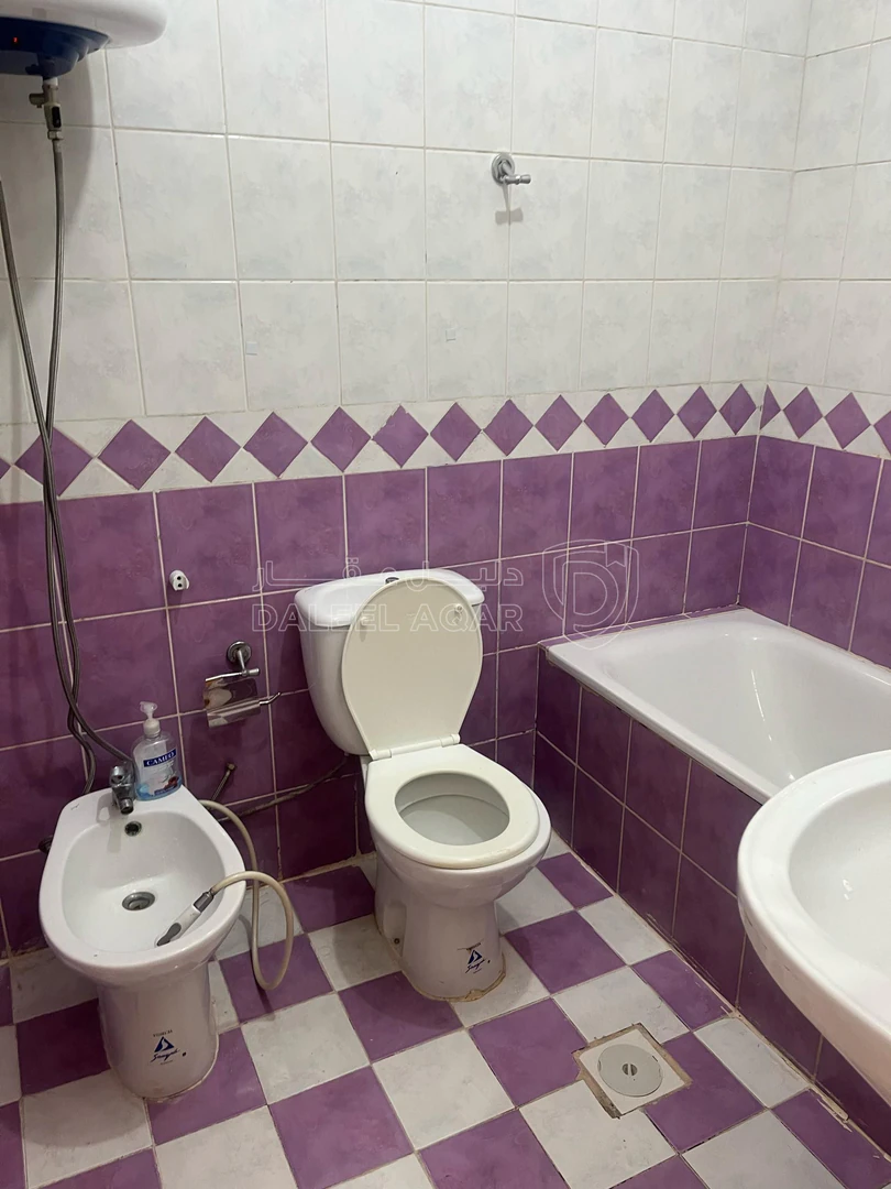 شقة في الجاردنز خلف جبري - 73,000 دأ - صورة 1