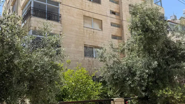شقة - الدوار السابع مقابل ناد الجيل الجديد دخلة الترخيص  - 67000 دأ