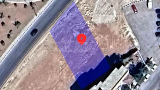 أرض - ارض تجاري بلقرب من جسر الشفاء،  وشارع الاردن  - 400000 دأ