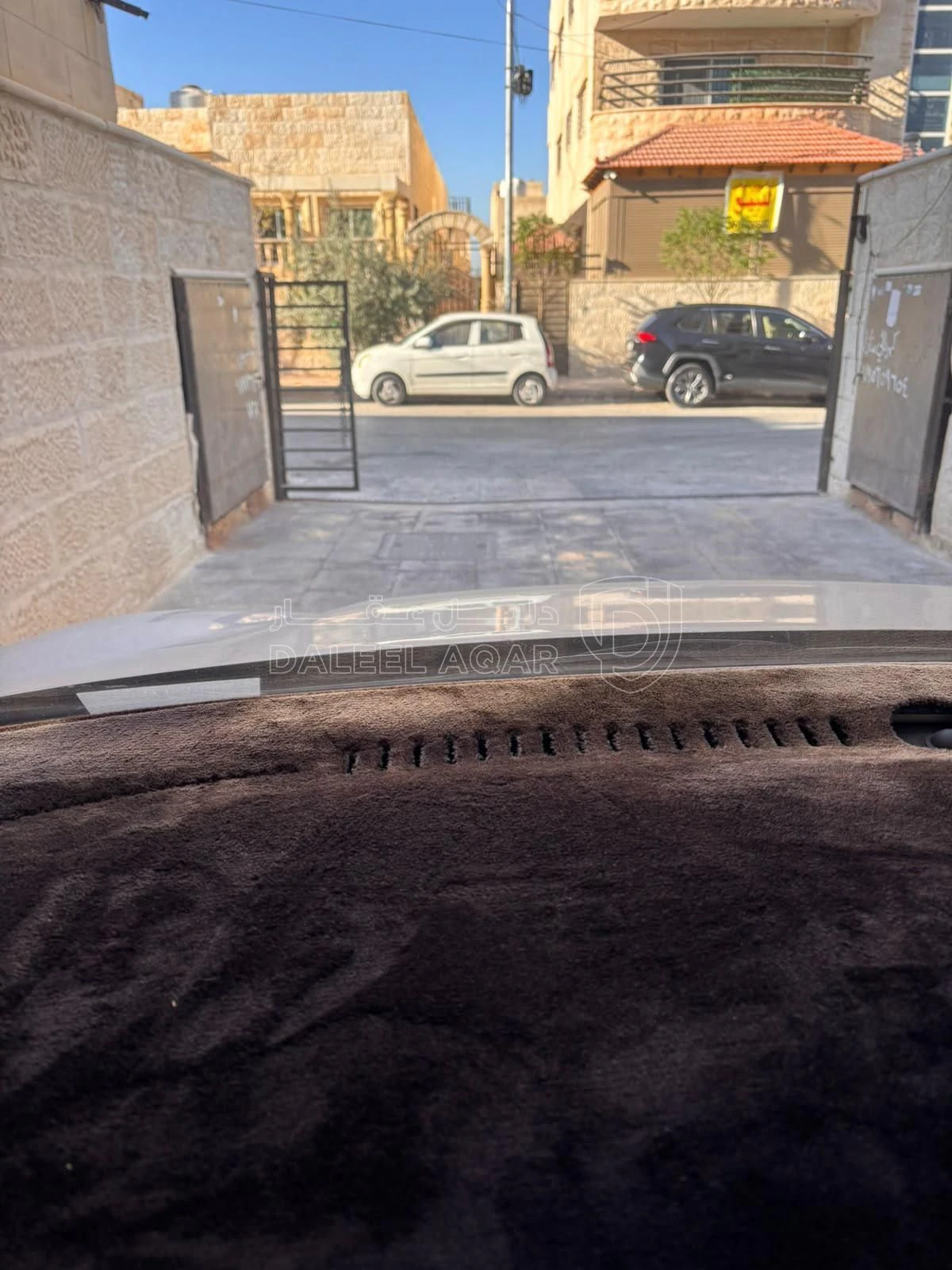 شقة في الزرقاء -جبل طارق قرب المحكمة الشرعية - 39,000 دأ - صورة 6