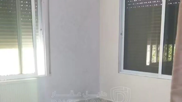 فيلا/منزل في 📍 الزرقاء – جبل طارق ( قرب مركز صحي جبل طارق ) - 105,000 دأ - صورة NaN