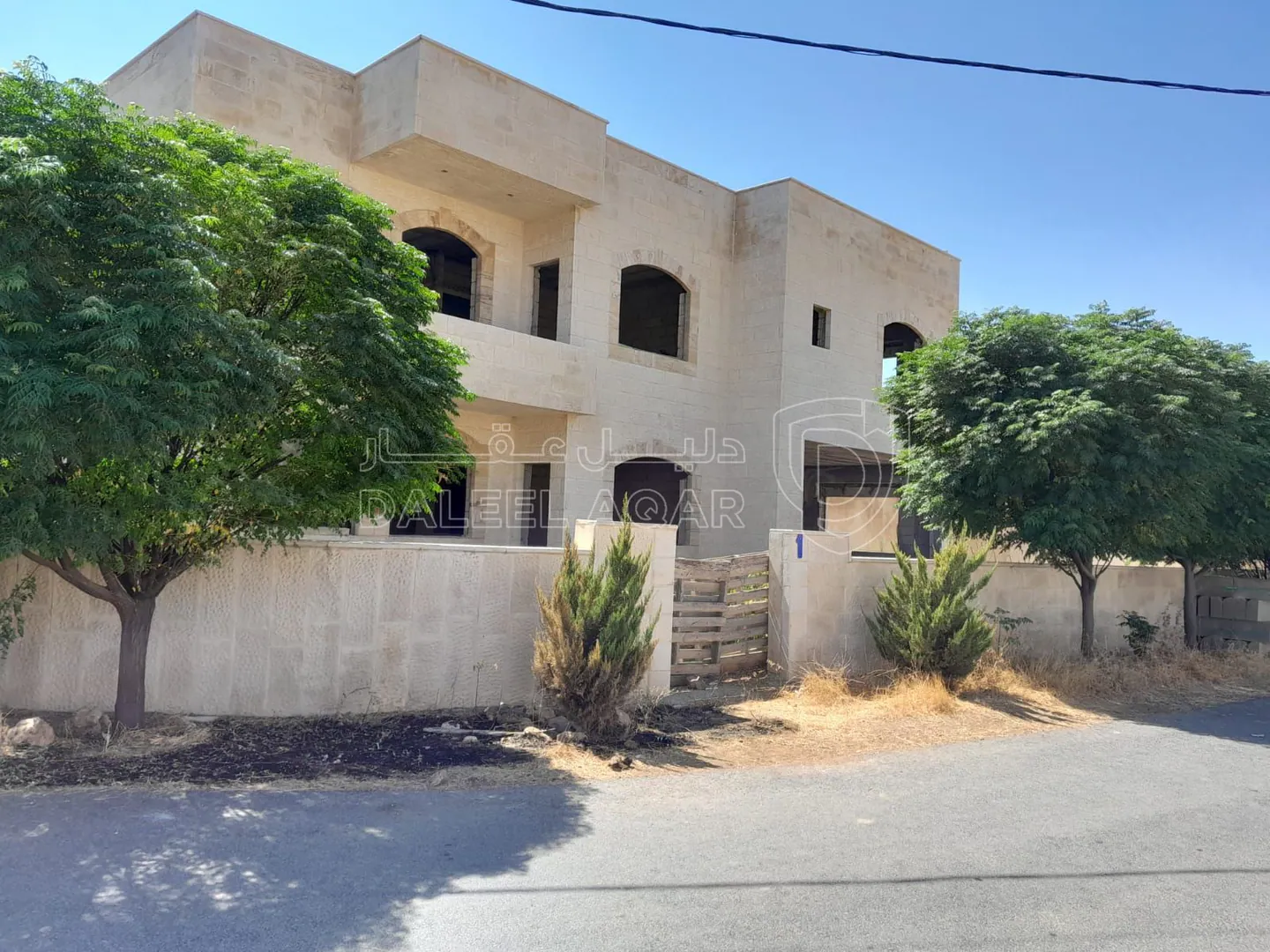 فيلا/منزل في عمان - مرج الحمام  - 280,000 دأ - صورة 1