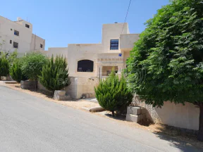 فيلا/منزل في عمان - مرج الحمام  - 280,000 دأ - صورة NaN