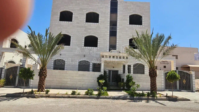 فيلا/منزل - شارع السيل - 145000 دأ