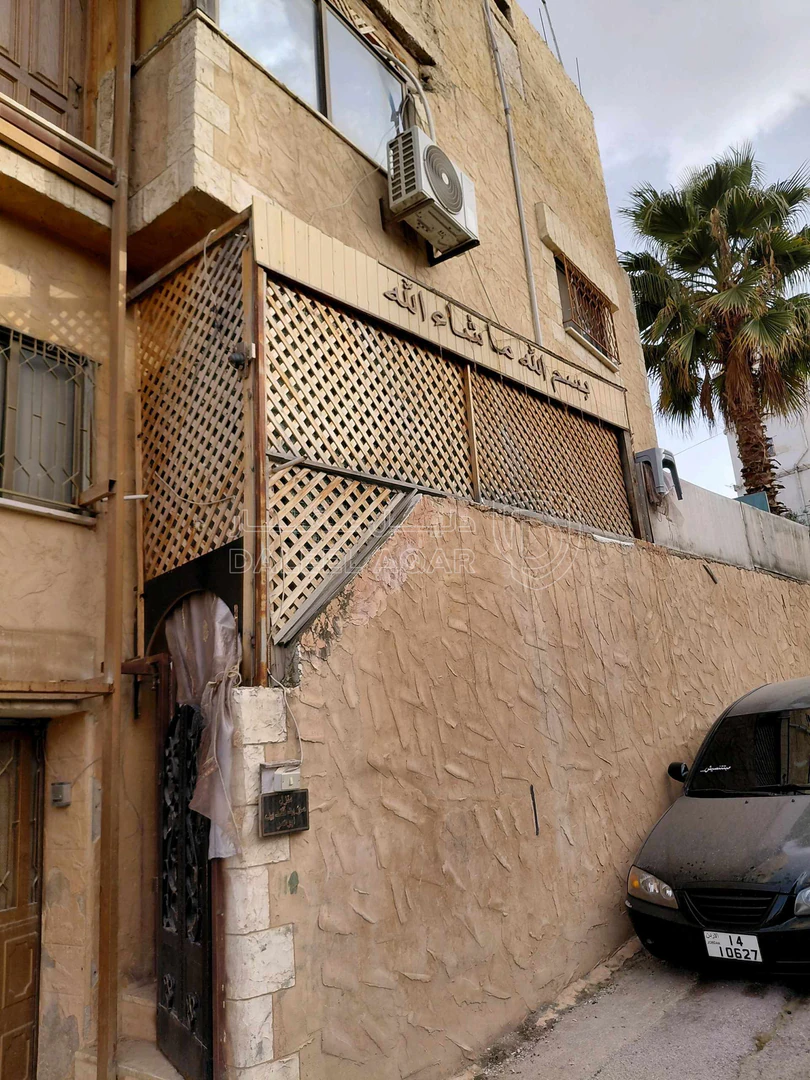 شقة في حي القادسيه بجانب مسجد عباد الرحمن  - 20,000 دأ - صورة 1