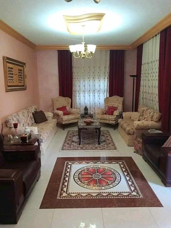 فيلا/منزل في خلف مدارس عين الباشا للبنات - 160,000 دأ - صورة 1