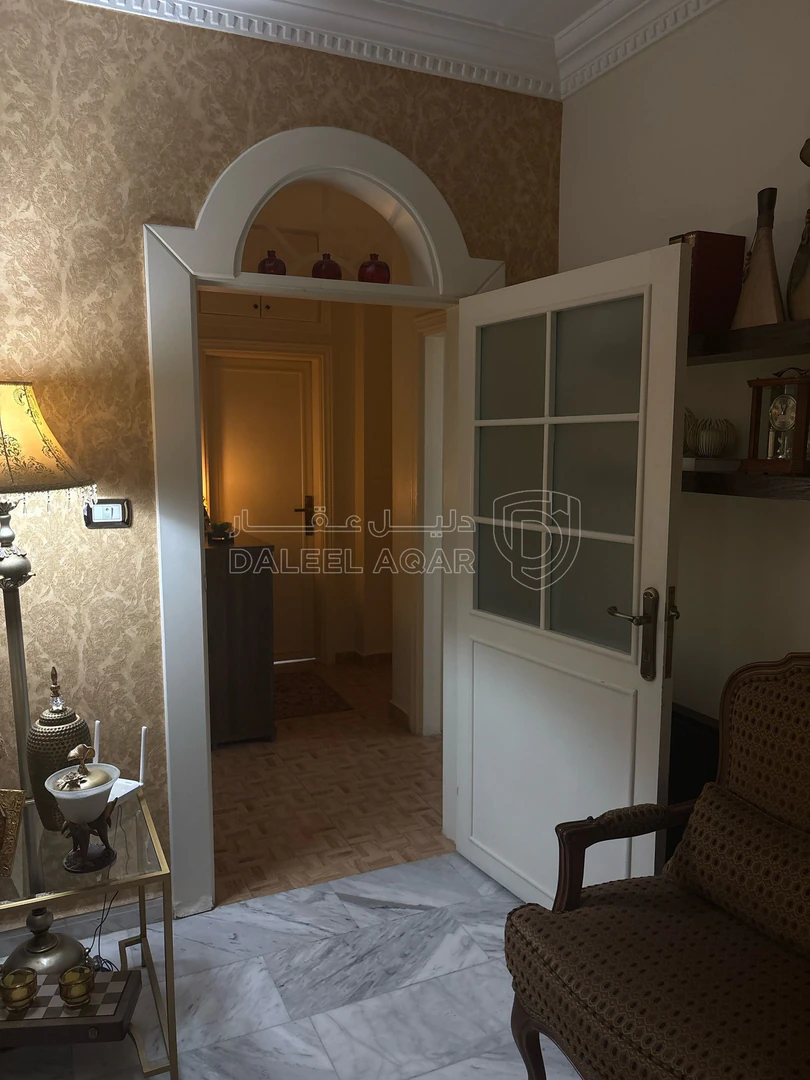شقة في شقه في ،عمان، الجبيهه ،قرب الجامعه الاردنيه - 68,000 دأ - صورة 1