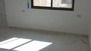 شقة - بالقرب من مطعم أهل الراية المميز ودوار الجبالي - 43000 دأ