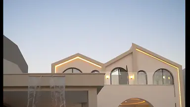 مزرعة/شاليه - بجانب منتجع البحيرة - 165000 دأ