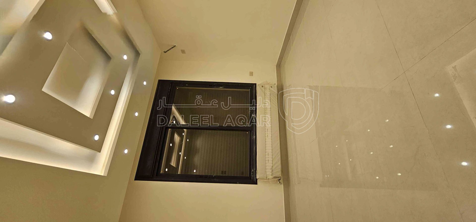 شقة في الجبيهه ام زويتينه دوبلكس درج داخلي اخير مع روف - 135,000 دأ - صورة 1