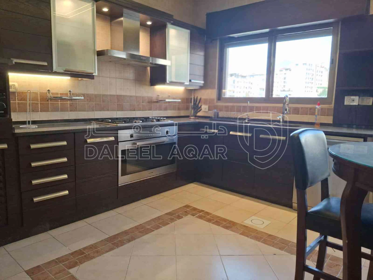 شقة في دير غبار جنوب غرب مسجد أبو شقره - 215,000 دأ - صورة 1