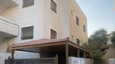 مبنى - الكرك الثنيه منطقه الصبيحات بجانب مستشفى الأمير علي العسكري - 270000 دأ
