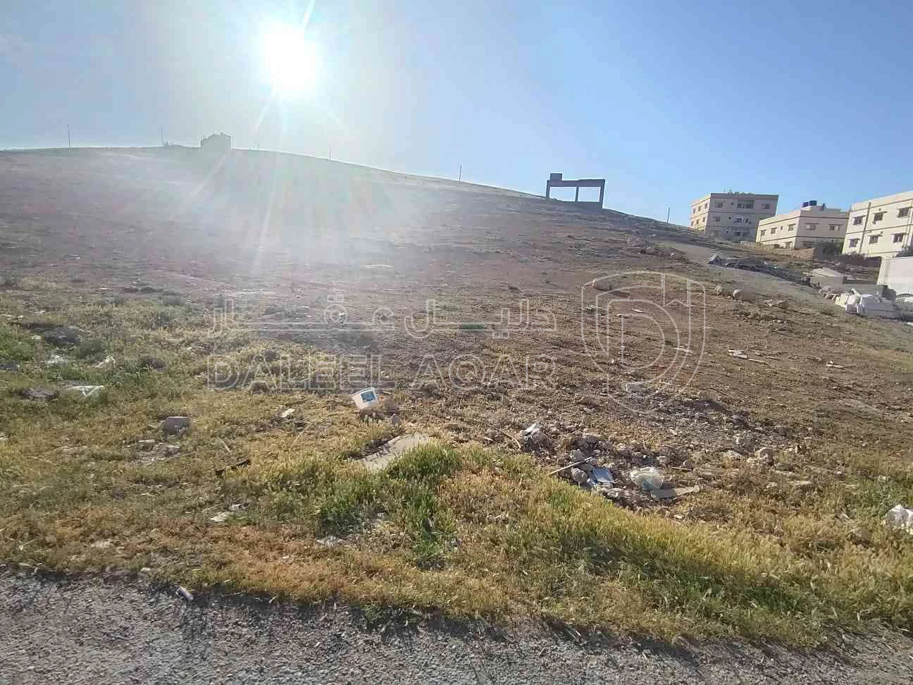 أرض في الزرقاء حي الأحمد قرب سجن بيرين - 15,000 دأ - صورة 1