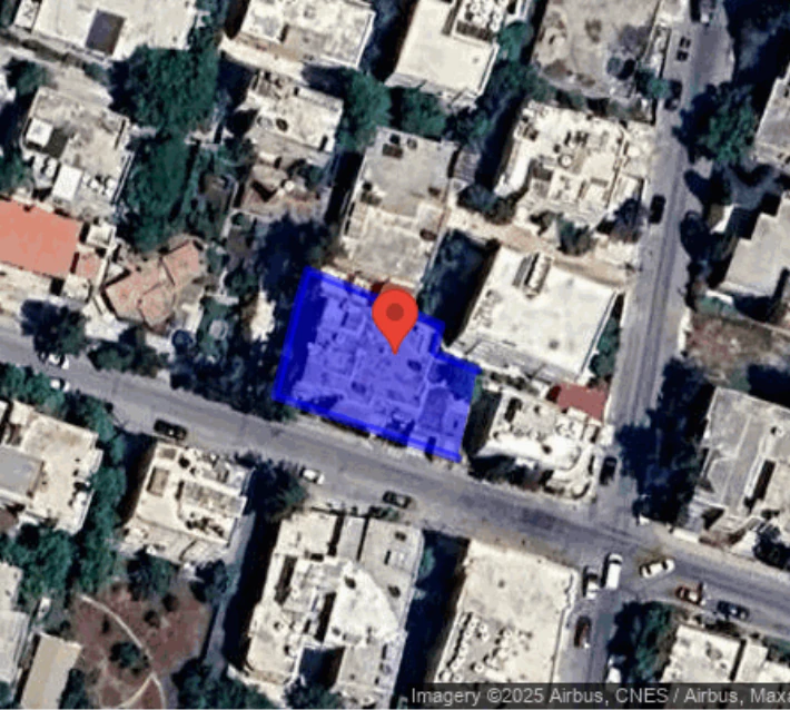 مبنى في بجانب مسجد كلية الشريعة  - 450,000 دأ - صورة 1
