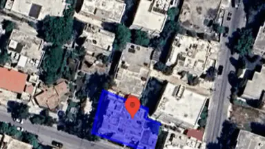 مبنى في بجانب مسجد كلية الشريعة  - 450,000 دأ - صورة NaN